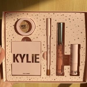 KYLIE COSMETICS TRY IT KIT